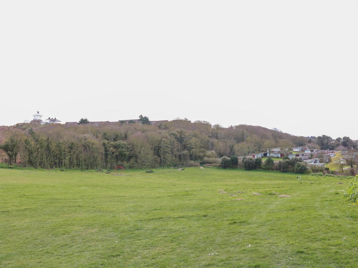 Pebbles Villa Cromer Exterior photo